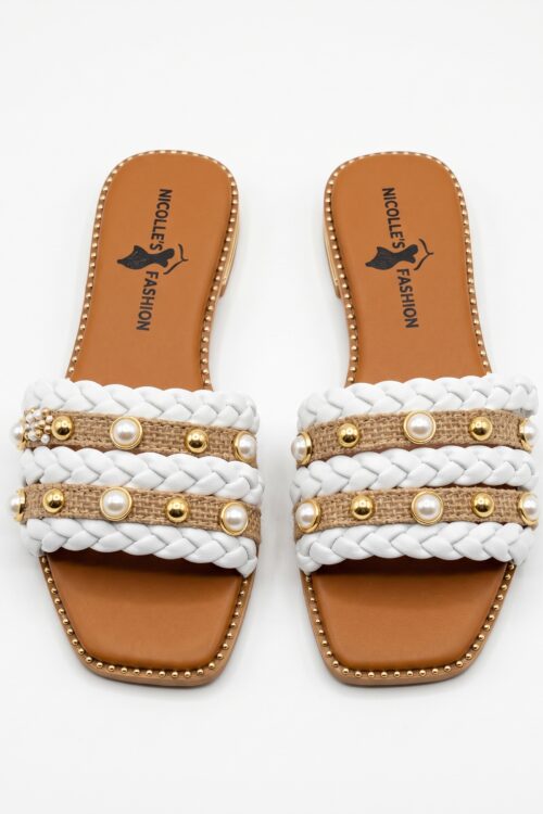 Sandalias Blancas con Perlas